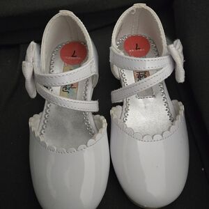 Rachel Shoes White Patent Mary Jane Dress Shoes with Bow